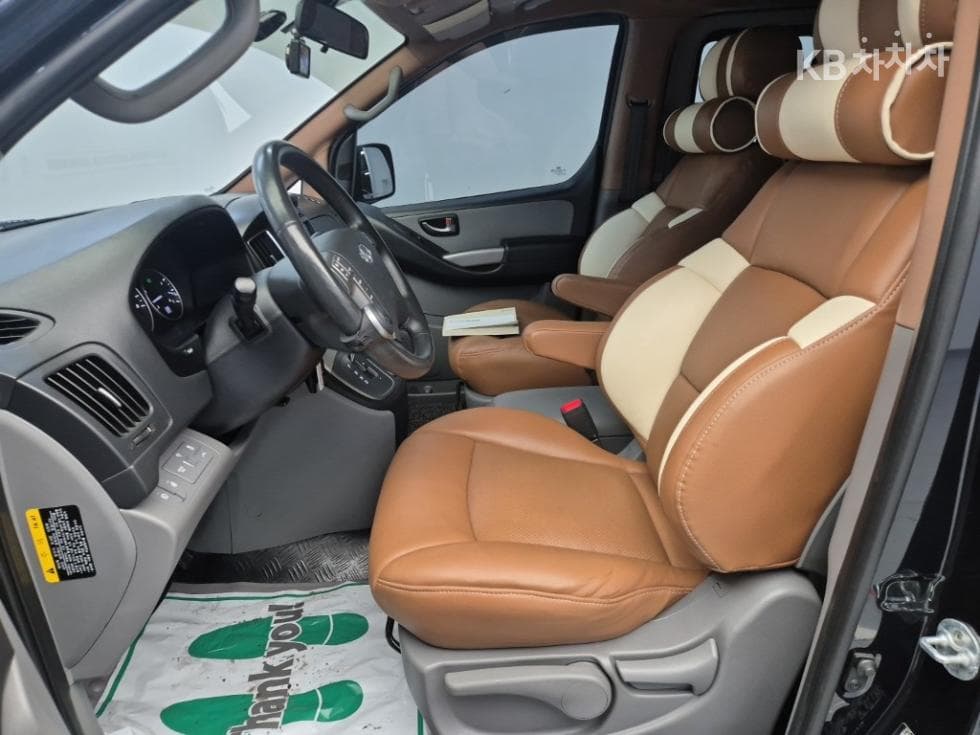 Hyundai The New (facelift) 그랜드 Star렉스Van 5-seater Modern - 11