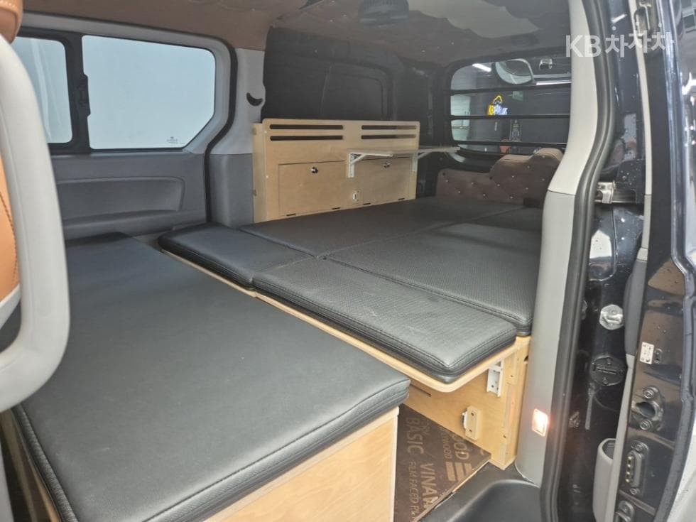 Hyundai The New (facelift) 그랜드 Star렉스Van 5-seater Modern - 12