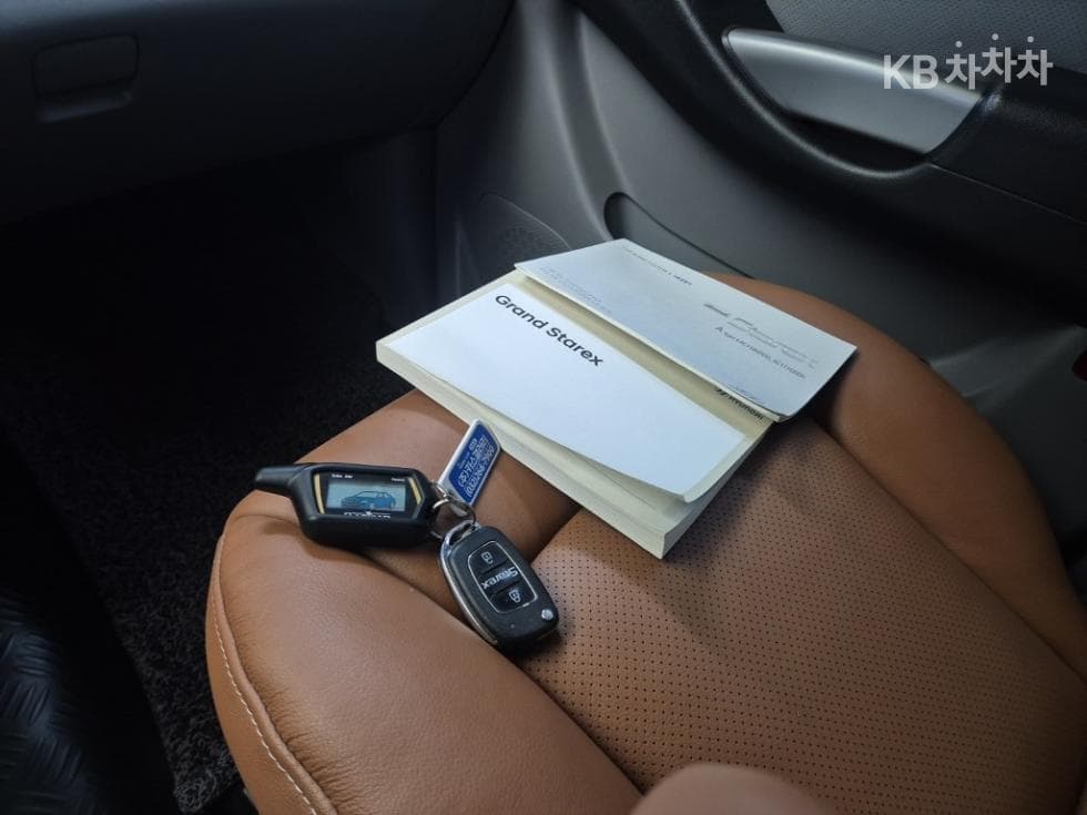 Hyundai The New (facelift) 그랜드 Star렉스Van 5-seater Modern - 16