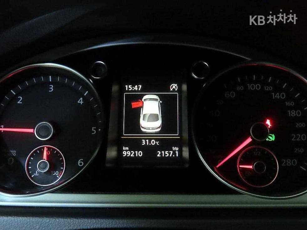 Volkswagen Нов CC2.0 Турбо Дизел Инжекция BlueMotion - 9