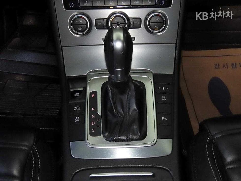 Volkswagen Нов CC2.0 Турбо Дизел Инжекция BlueMotion - 12
