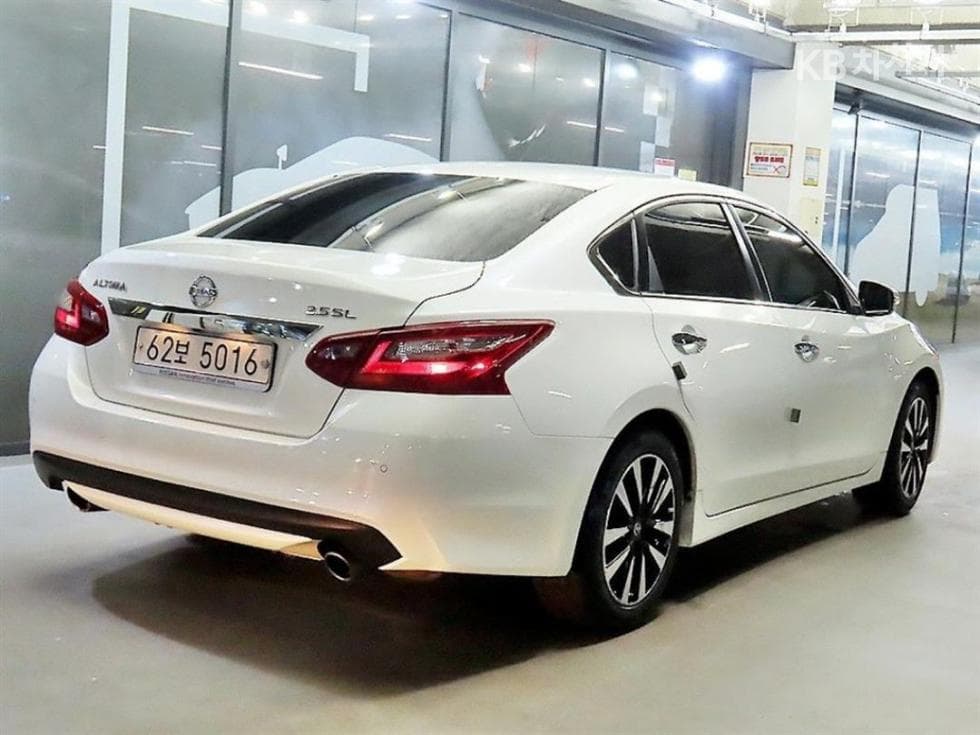 Нисан 알티마2.5 Smart CVT (Безстепенна) - 4