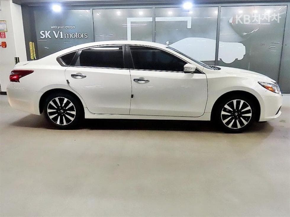 Нисан 알티마2.5 Smart CVT (Безстепенна) - 5