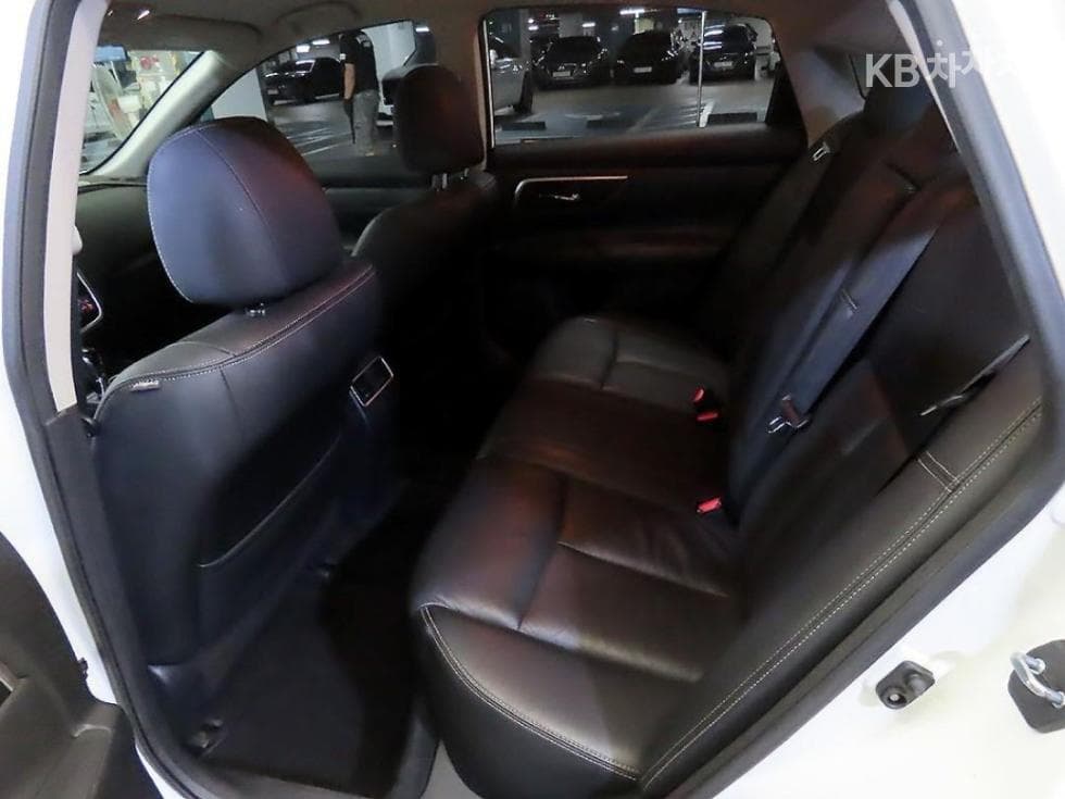 Нисан 알티마2.5 Smart CVT (Безстепенна) - 15