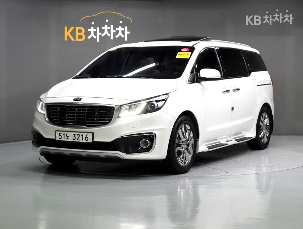 Kia All New Carnival 9-seater 2.2 Diesel Prestige - Image 1