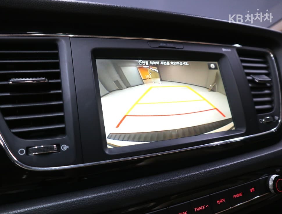 Kia All New Carnival9-seater 2.2 Diesel Prestige - 13