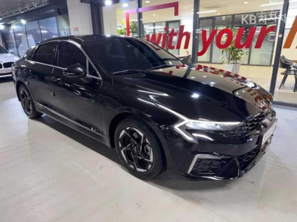 Киа The New (фейслифт) K5 3-토 поколение 2.0 Бензин Престиж - Image 1
