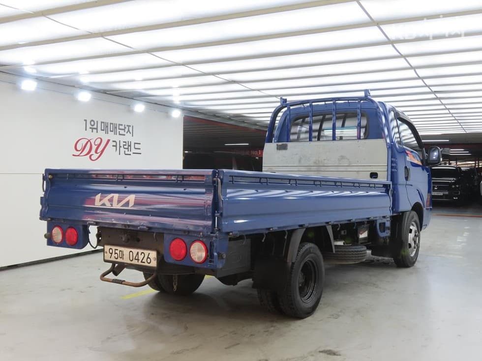 Kia Bongo 3 (light truck)1.2Ton Extra Long King Cab CRDi Prestige - 4