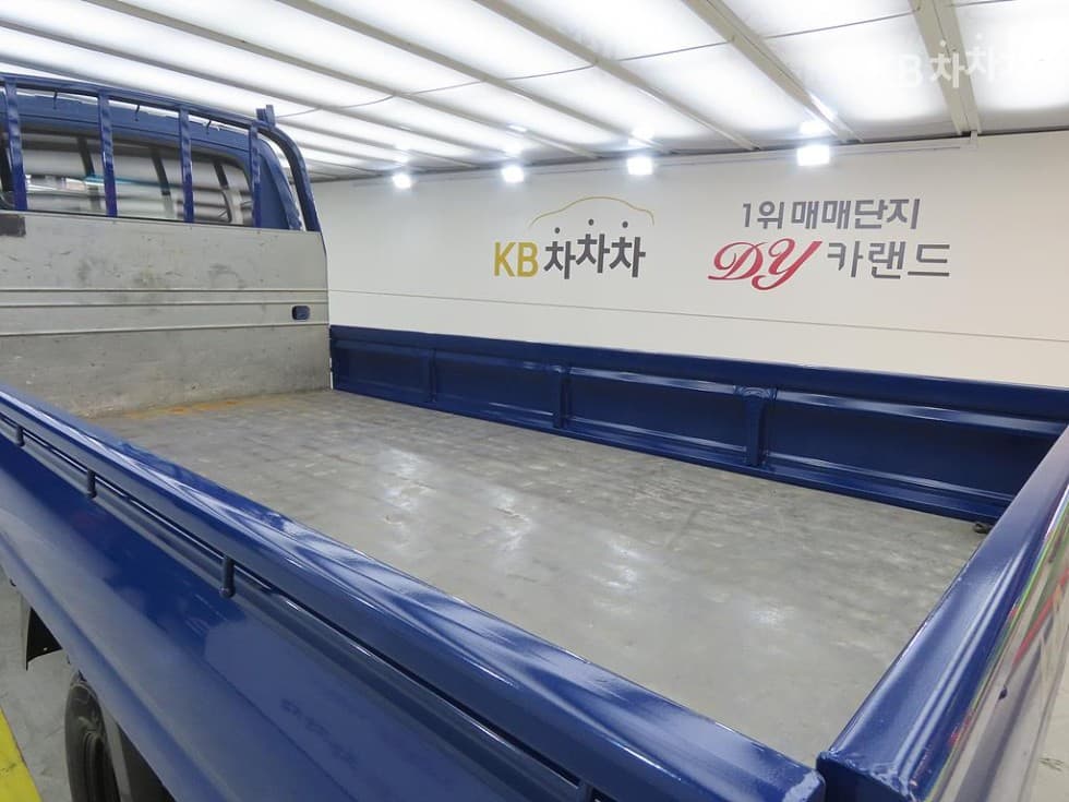 Kia Bongo 3 (light truck)1.2Ton Extra Long King Cab CRDi Prestige - 13