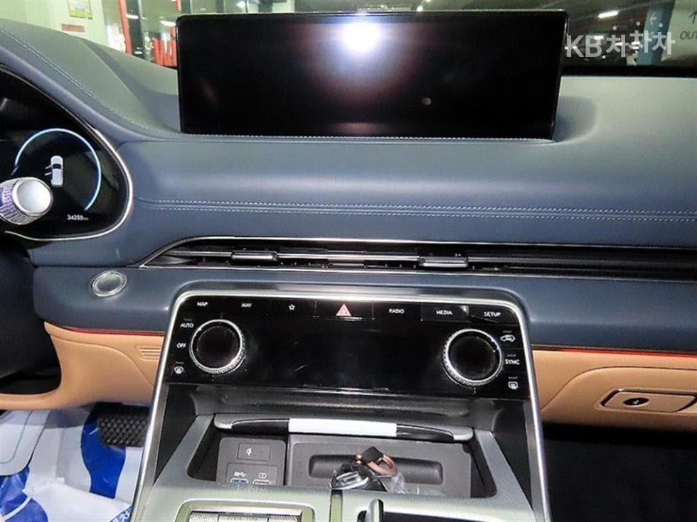 Дженезис GV803.0 Дизел AWD - 11
