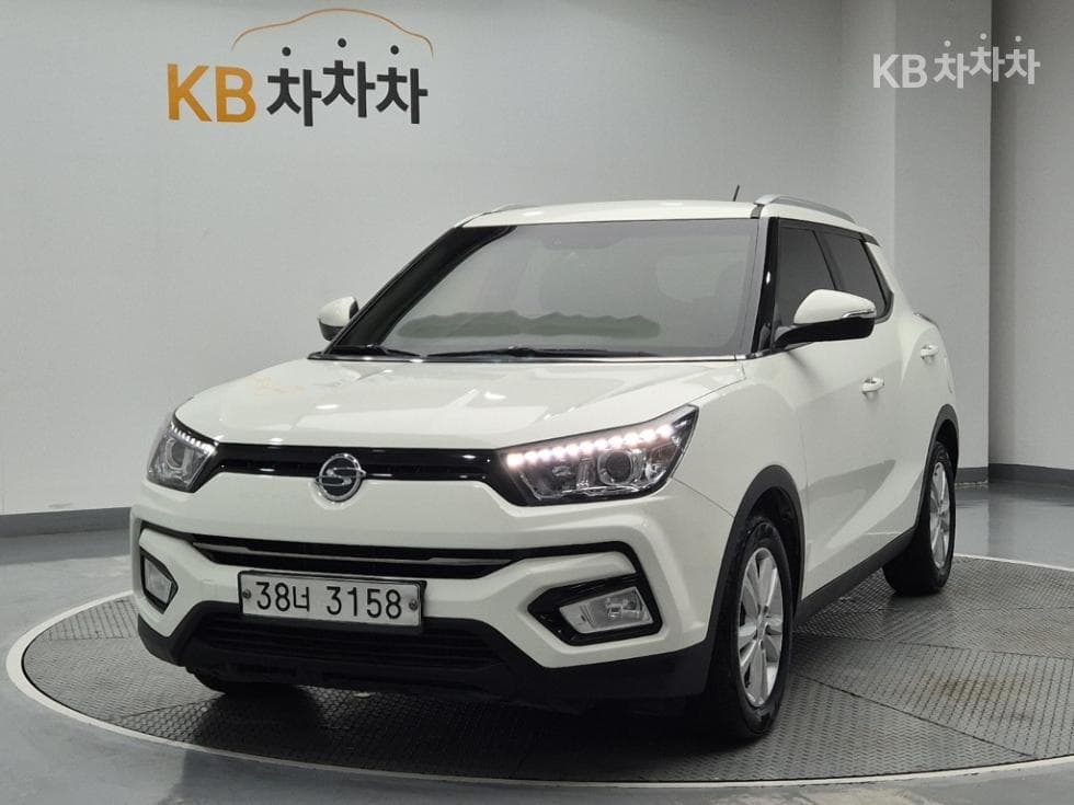 KG Mobility Tivoli 아머 1.6 Gasoline VX 2WD - Image 1