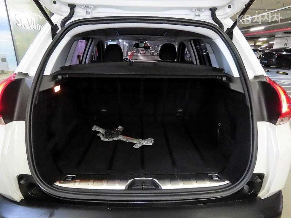 Peugeot 2008 1st Generation1.6 e-HDi 악티브 - 18