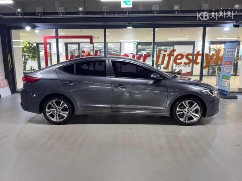 Хюндай Avante (Elantra)AD1.6 GDi Value Plus - 3
