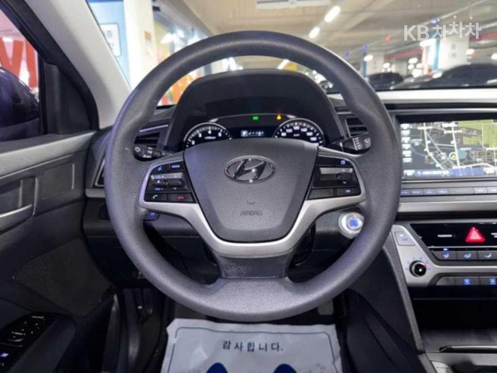 Хюндай Avante (Elantra)AD1.6 GDi Value Plus - 8