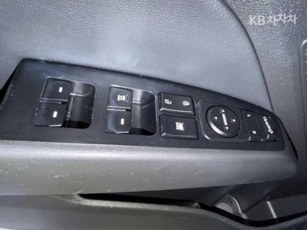 Хюндай Avante (Elantra)AD1.6 GDi Value Plus - 16