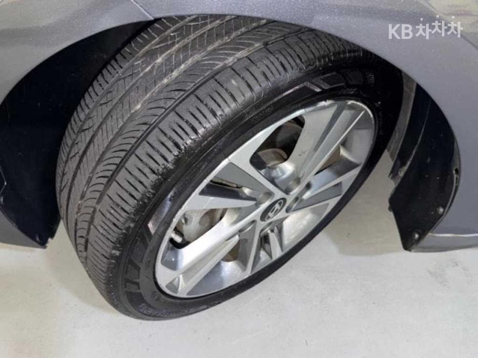 Хюндай Avante (Elantra)AD1.6 GDi Value Plus - 19