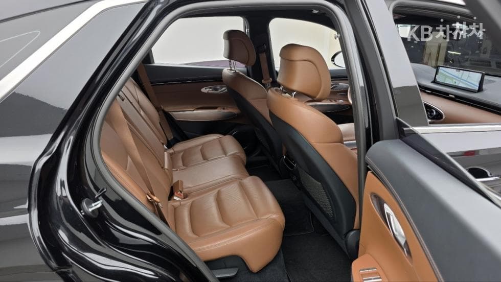 Genesis GV70Diesel 2.2 AWD - 24