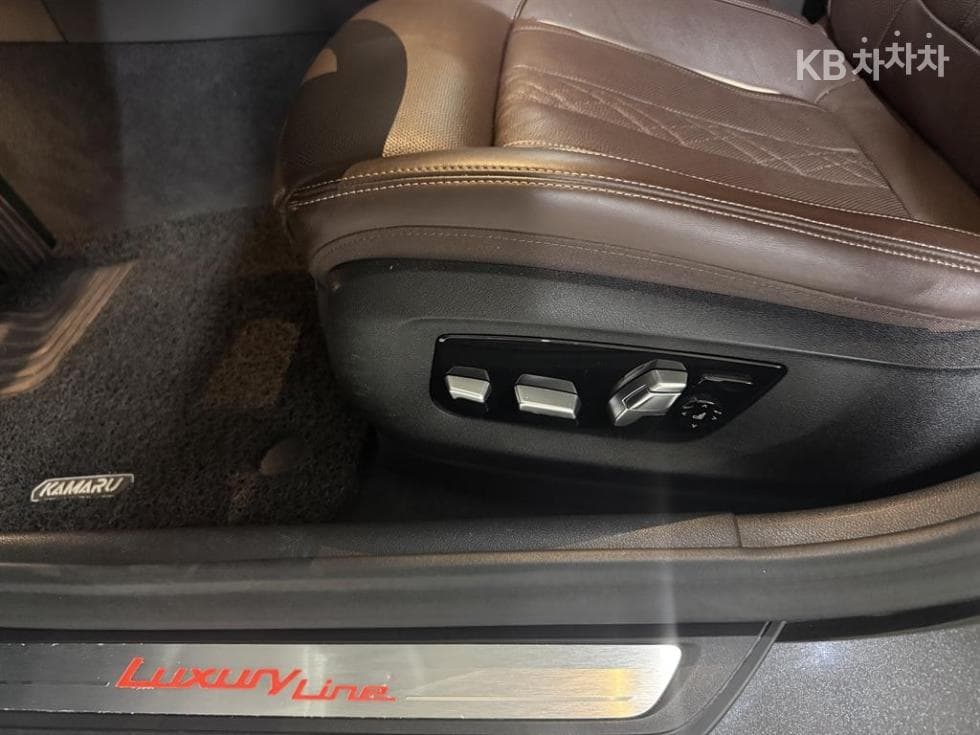 BMW 올Нов5 Серия (G30)520d xDrive Luxury Plus - 13