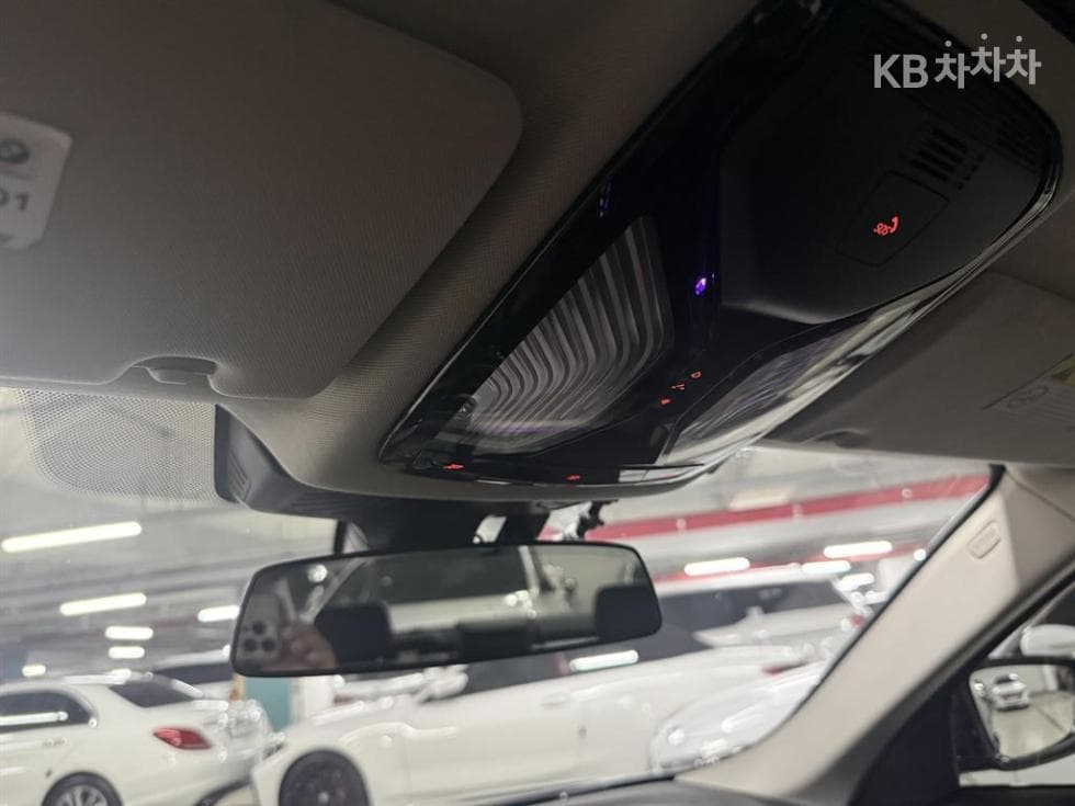 BMW 올Нов5 Серия (G30)520d xDrive Luxury Plus - 16