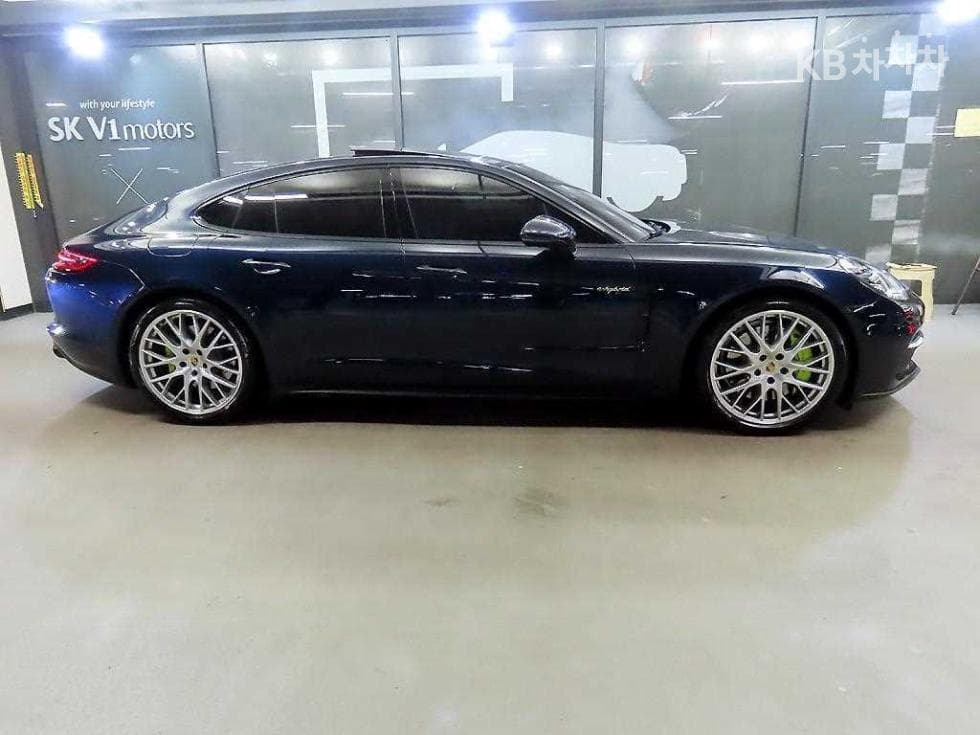 Porsche 파나메라 (971)2.9 4 E-Hybrid Стандартен - 3