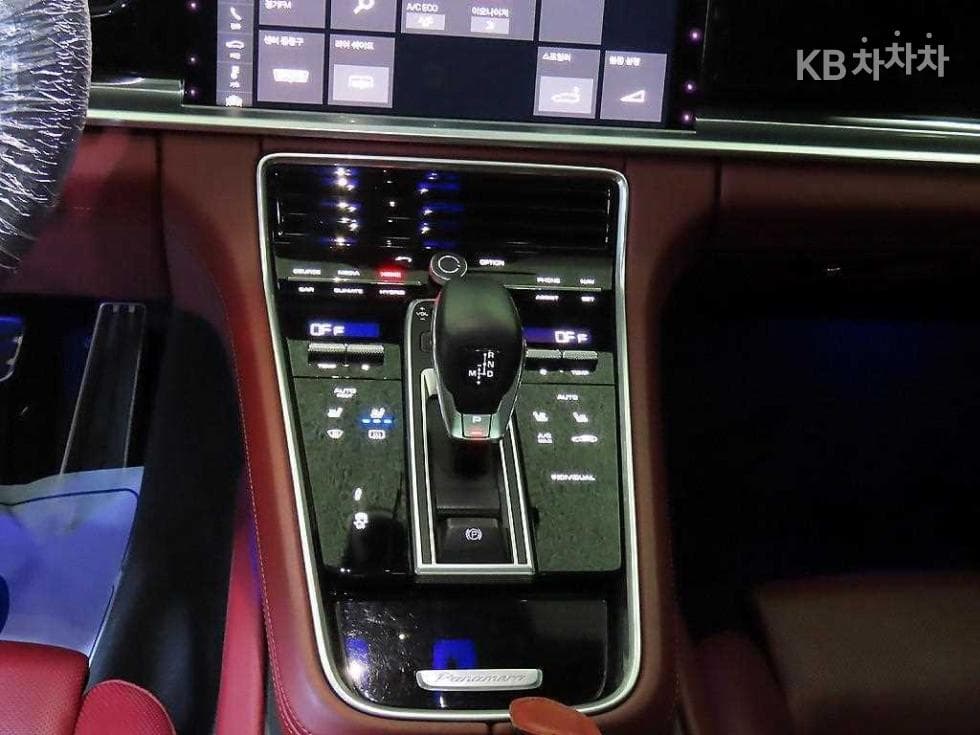 Porsche 파나메라 (971)2.9 4 E-Hybrid Стандартен - 12