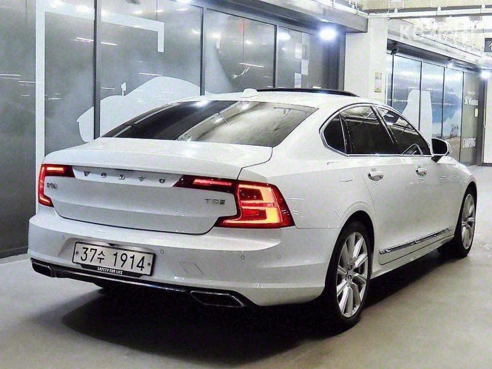 Volvo S90 Второ поколениеT5 Inscription - 4