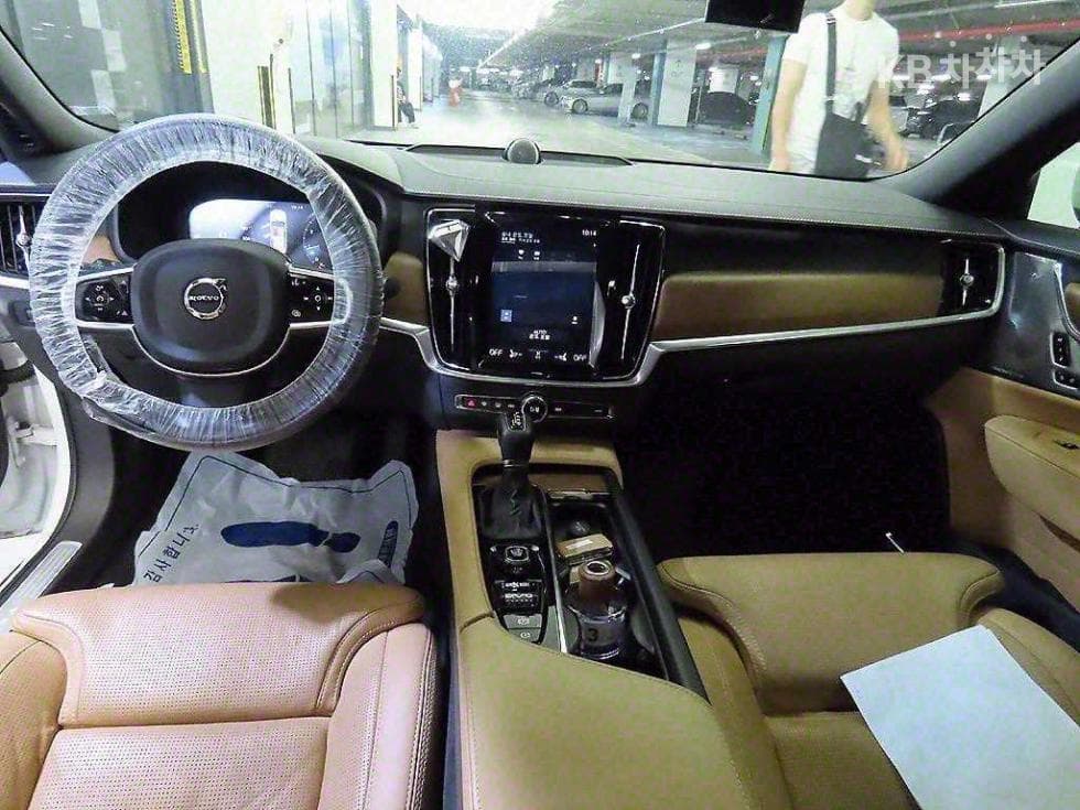 Volvo S90 Второ поколениеT5 Inscription - 10
