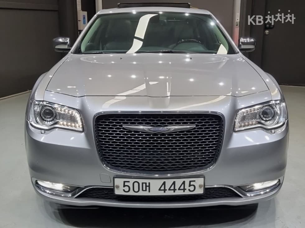 크라이슬러 The New (facelift) 300C3.6 - 2