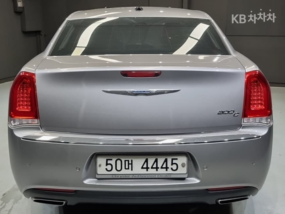 크라이슬러 The New (facelift) 300C3.6 - 3