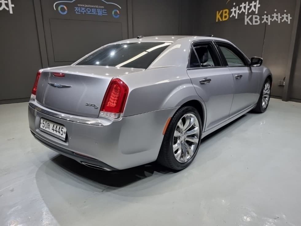크라이슬러 The New (facelift) 300C3.6 - 6