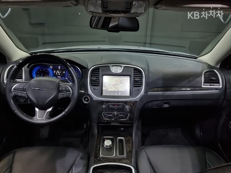 크라이슬러 The New (facelift) 300C3.6 - 9