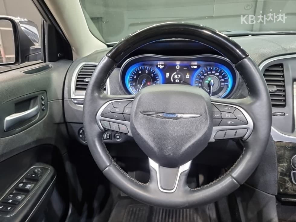 크라이슬러 The New (facelift) 300C3.6 - 11