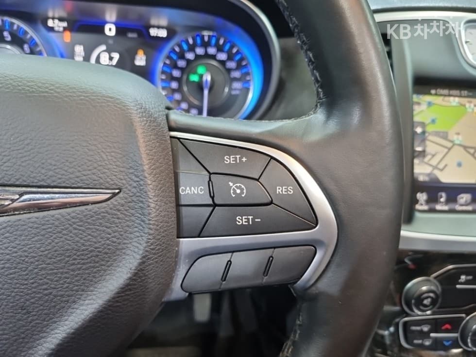 크라이슬러 The New (facelift) 300C3.6 - 15