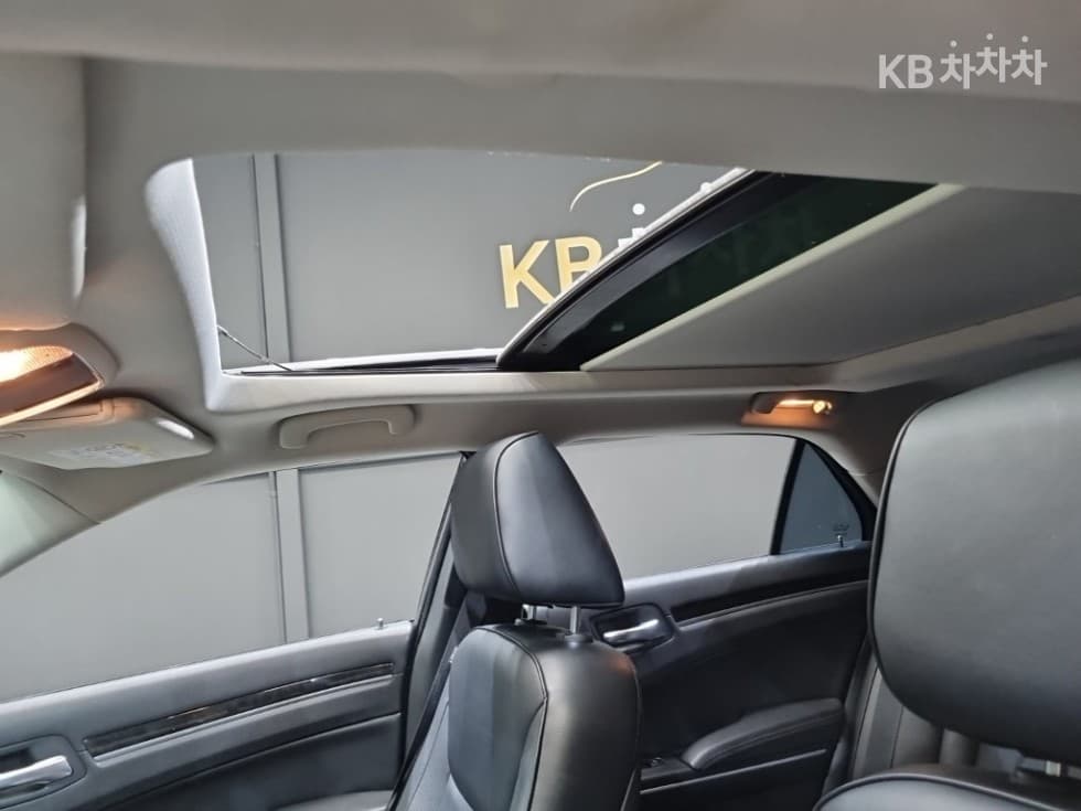 크라이슬러 The New (facelift) 300C3.6 - 20
