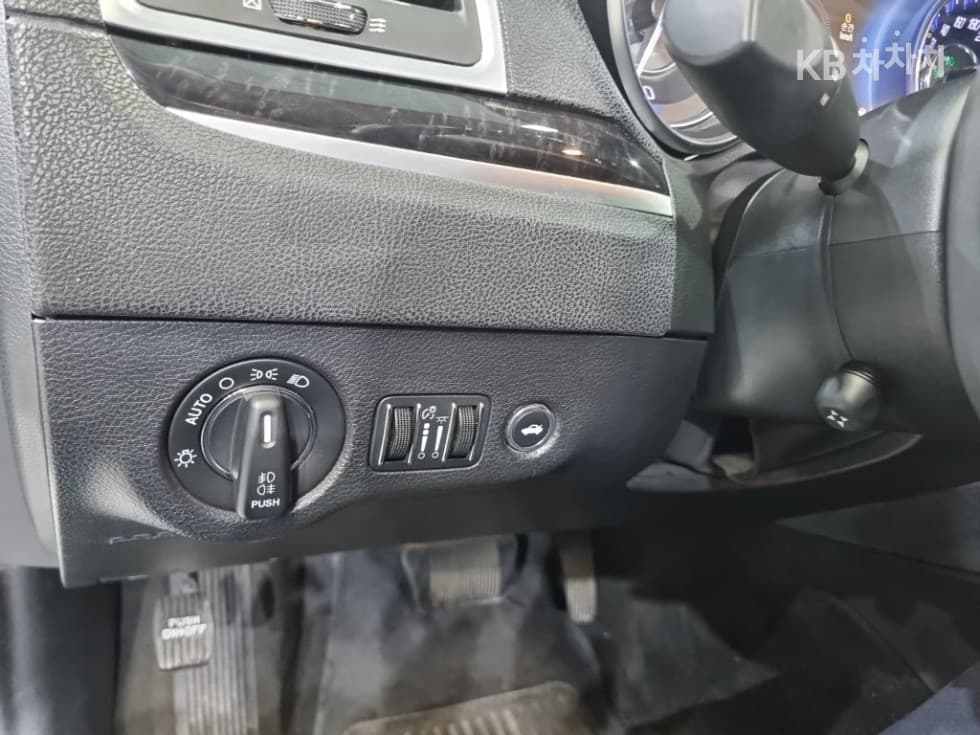 크라이슬러 The New (facelift) 300C3.6 - 22