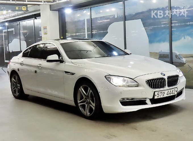 BMW Нов6 Series 640d xDrive 그란Купе Стандартен - Image 1