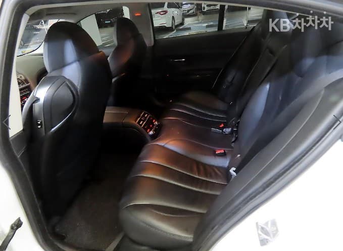BMW Нов6 Series640d xDrive 그란Купе Стандартен - 7