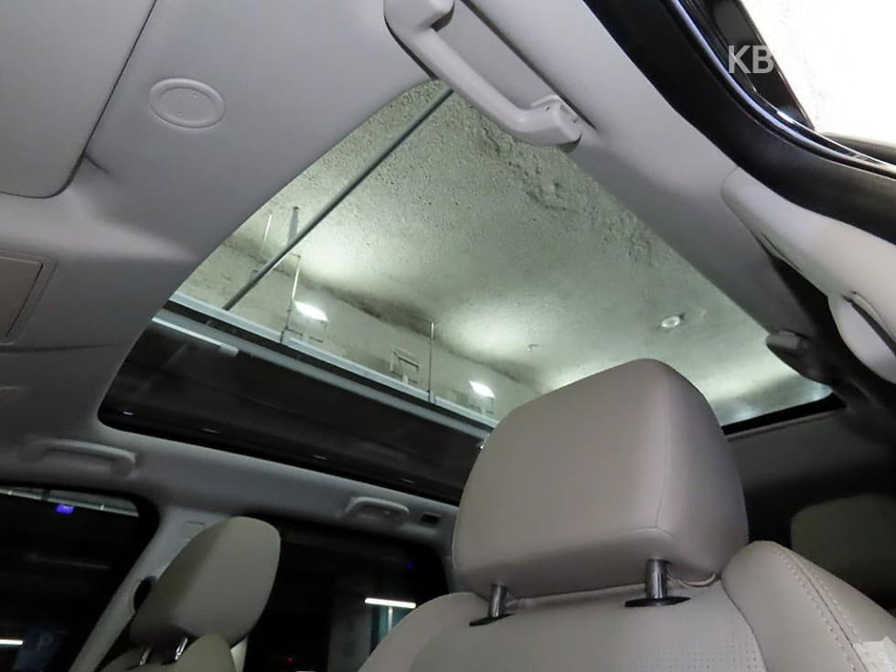 Land Rover 디스커버리 스포츠 Второ поколениеP250 SE - 15