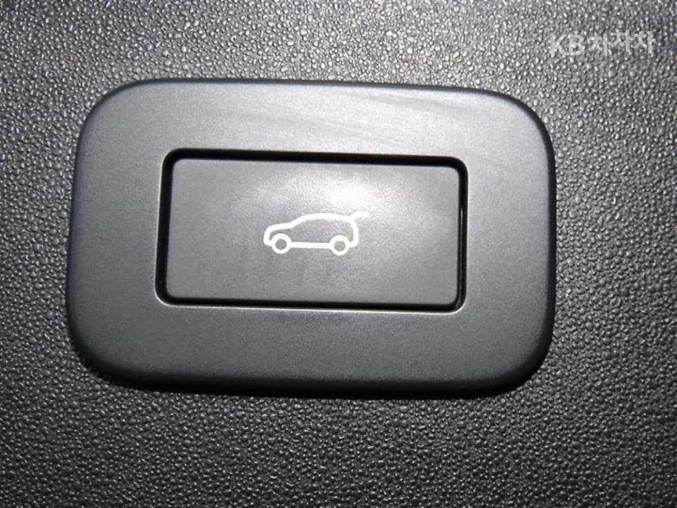 Land Rover 디스커버리 스포츠 Второ поколениеP250 SE - 16