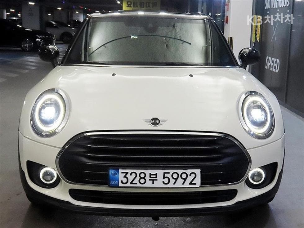 Мини 클럽맨 Второ поколение1.5 Cooper Classic Plus Lite - 2
