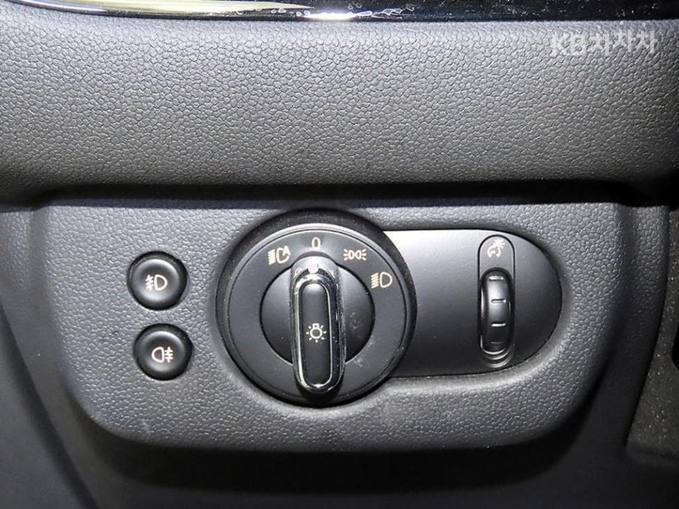 Мини 클럽맨 Второ поколение1.5 Cooper Classic Plus Lite - 14