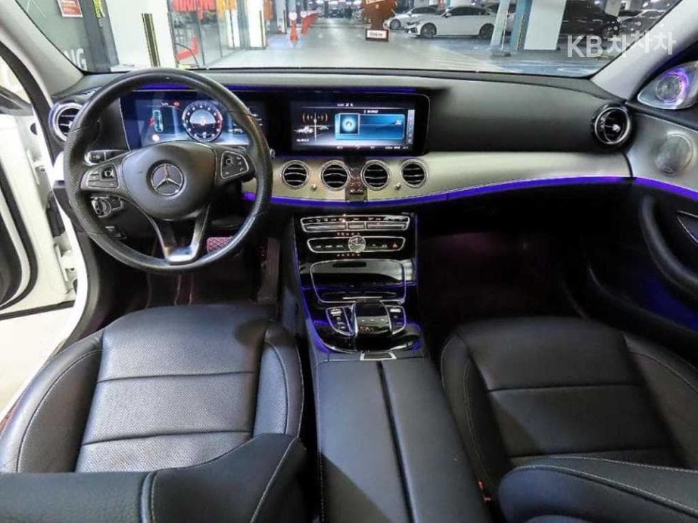 Mercedes-Benz E-Клас (W213)E300 Avantgarde - 10