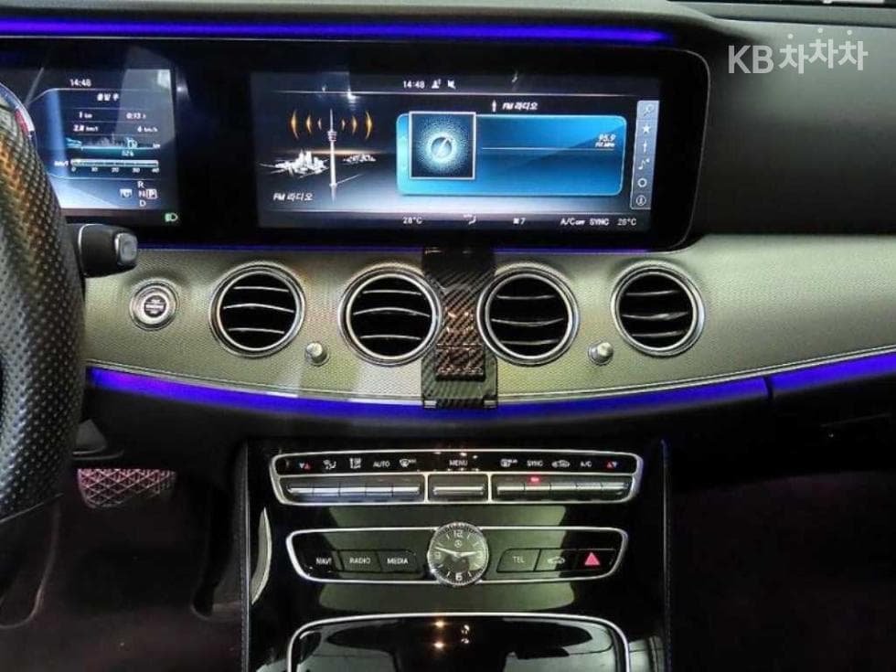 Mercedes-Benz E-Клас (W213)E300 Avantgarde - 11