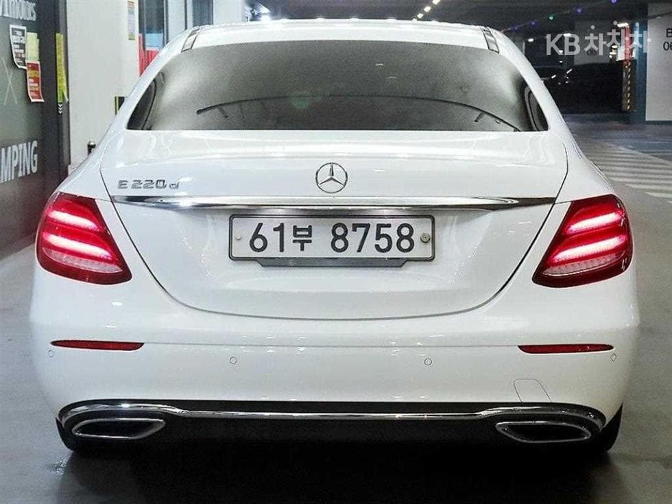 Mercedes-Benz E-Клас (W213)E220d Avantgarde - 5