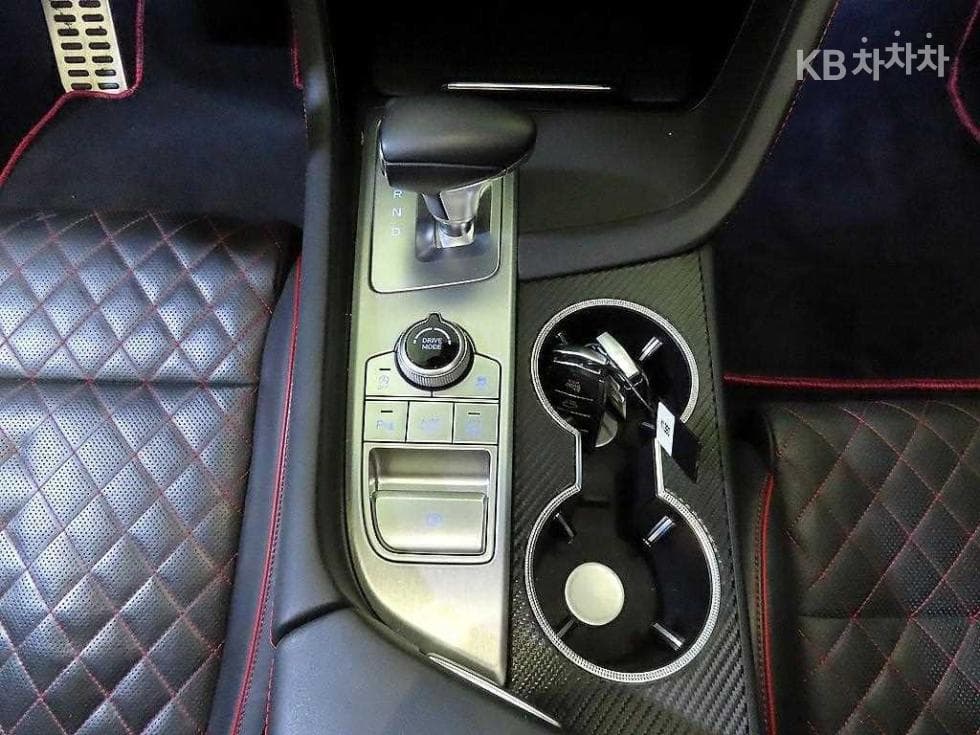 Дженезис G70 SPORT3.3T SPORT Prestige - 12