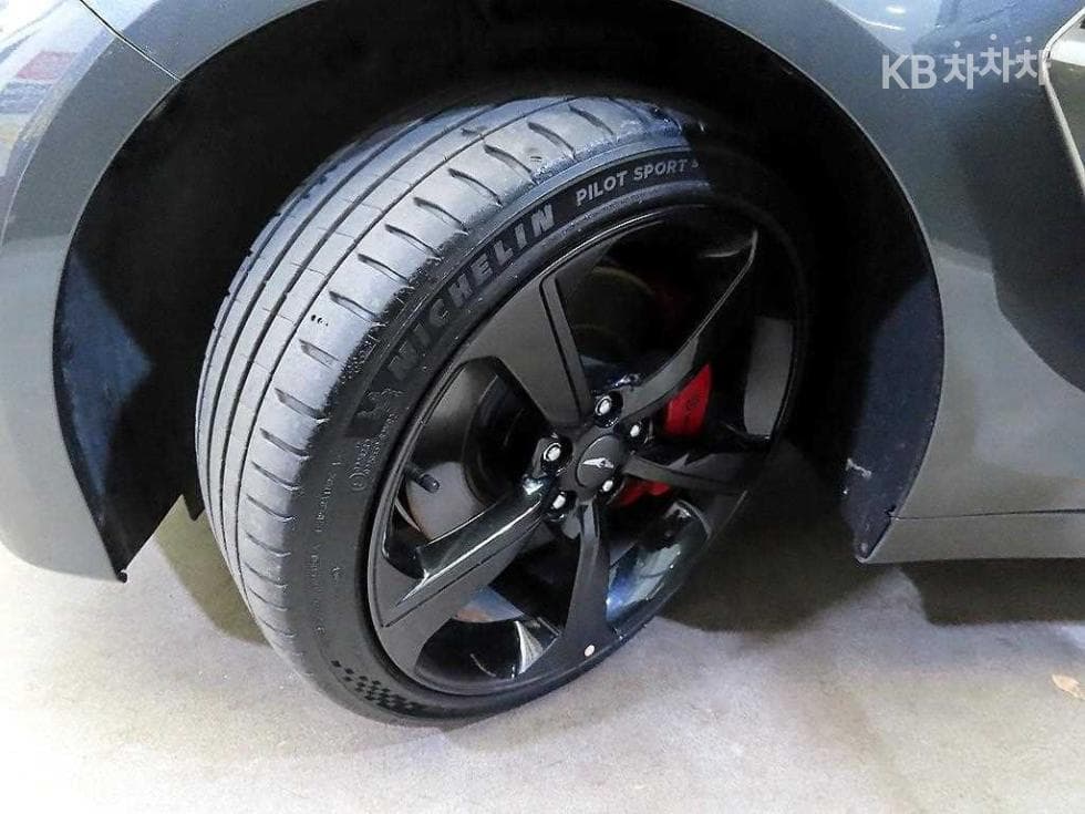 Дженезис G70 SPORT3.3T SPORT Prestige - 20