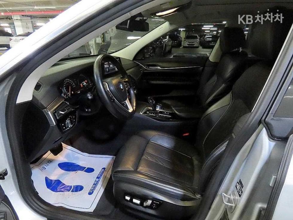 BMW Gran Turismo6 Series 640i xDrive Luxury Line - 6
