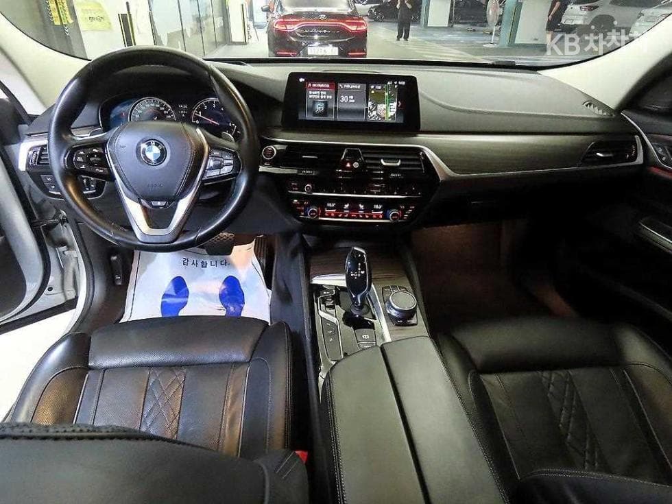BMW Gran Turismo6 Series 640i xDrive Luxury Line - 10