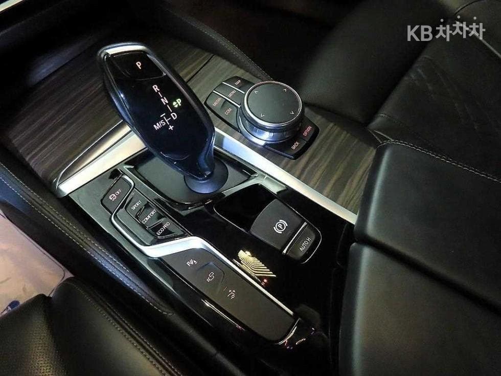 BMW Gran Turismo6 Series 640i xDrive Luxury Line - 12