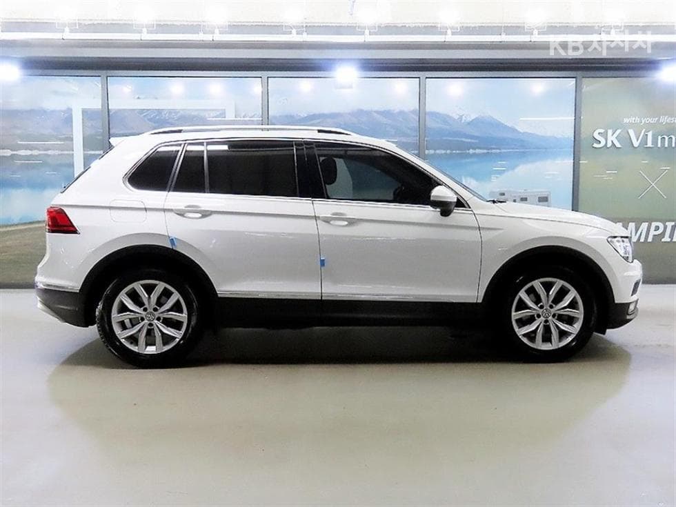 Volkswagen The New (фейслифт) Tiguan2.0 Турбо Дизел Инжекция Стандартен - 3